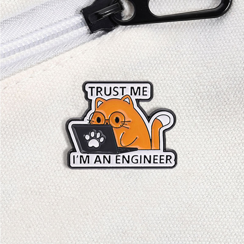 Pin de esmalte con cita de ing - Tech Accessories Store reseña y precio