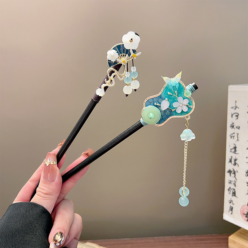 Horquilla Clásica con Borlas,  - Tech Accessories For Women reseña y precio