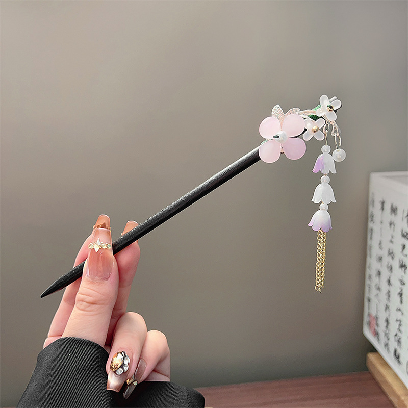 Horquilla Clásica con Borlas,  - Tech Accessories For Women reseña y precio